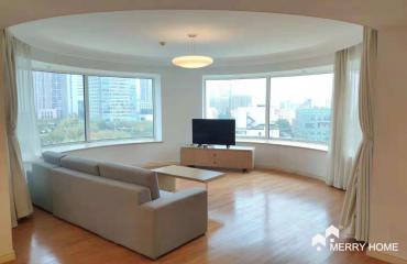 newly renovated 3br in Skyline Mansion